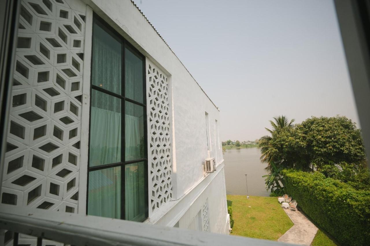 White Wall Riverfront Hotel Kamphaeng Phet Zewnętrze zdjęcie