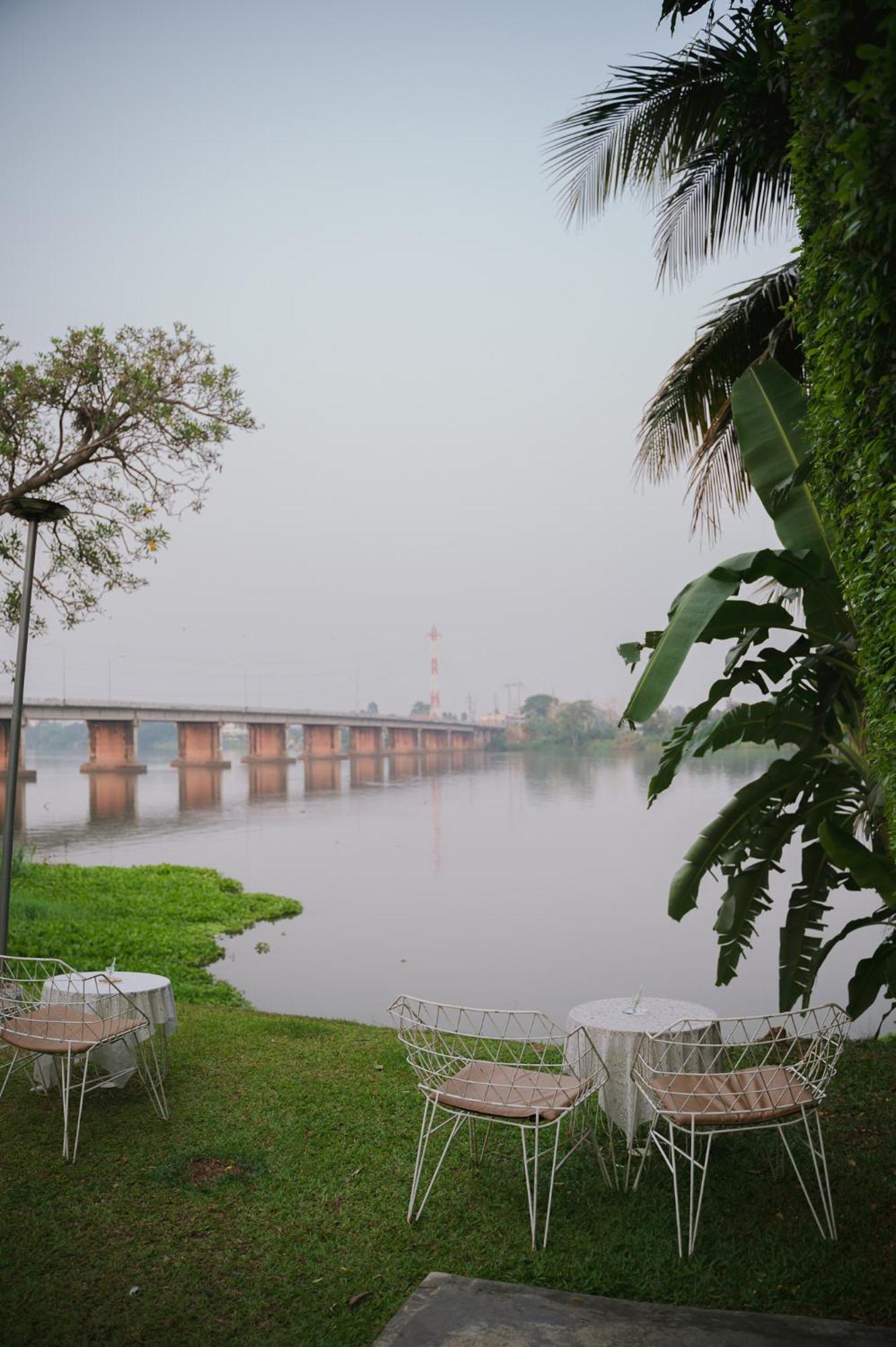 White Wall Riverfront Hotel Kamphaeng Phet Zewnętrze zdjęcie