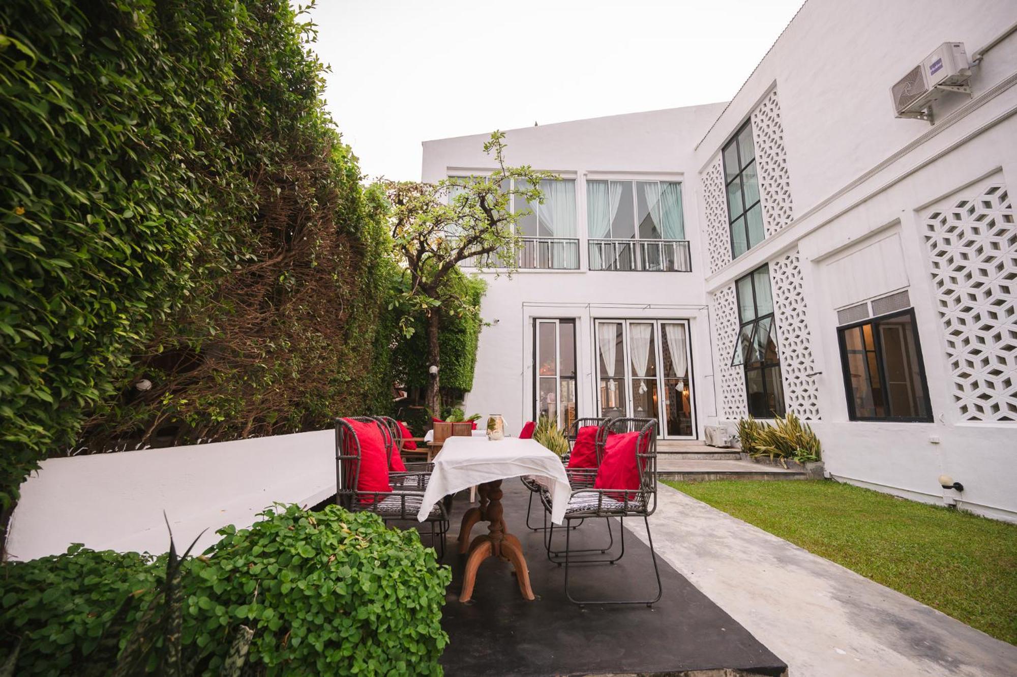 White Wall Riverfront Hotel Kamphaeng Phet Zewnętrze zdjęcie