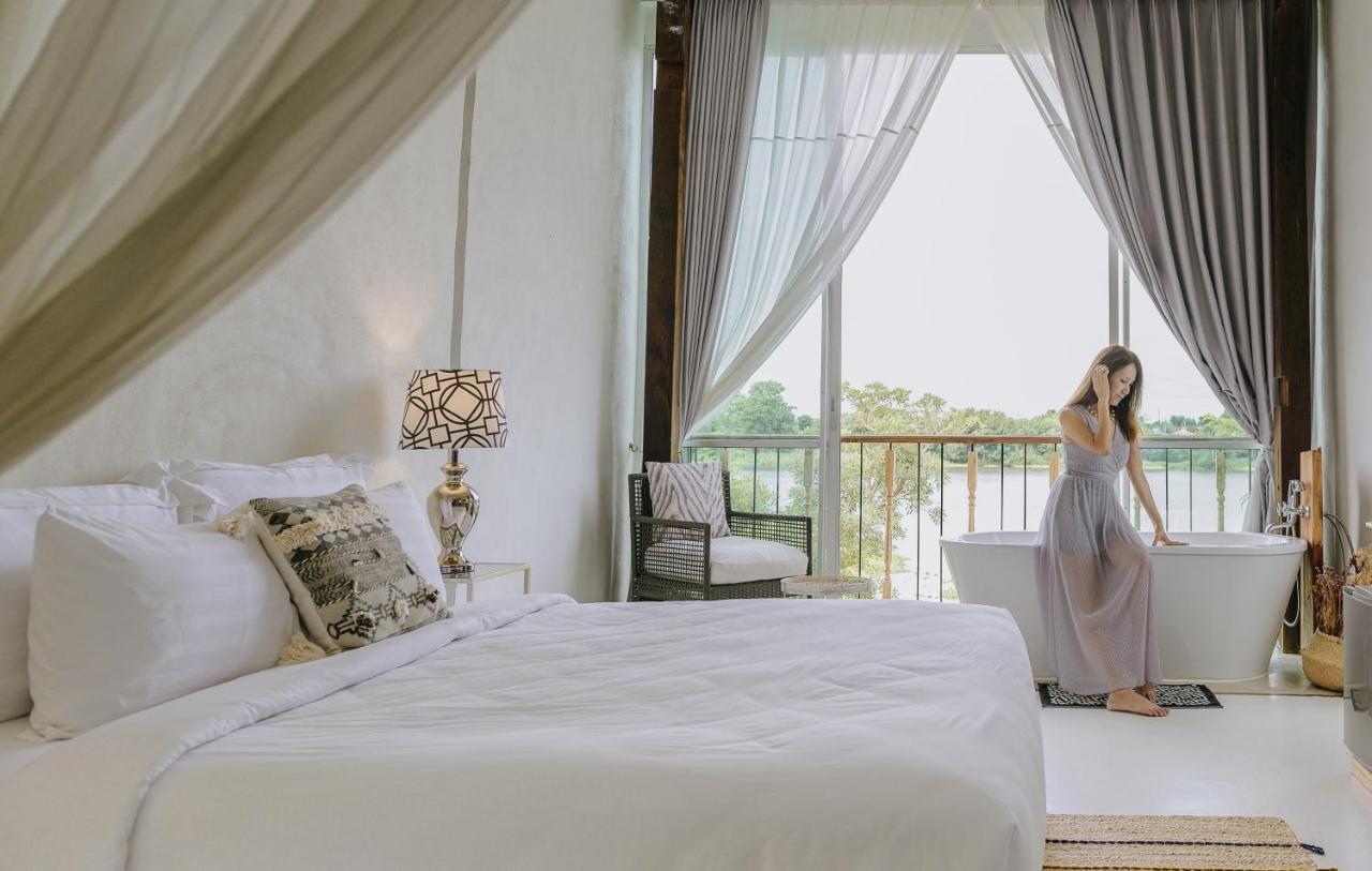 White Wall Riverfront Hotel Kamphaeng Phet Zewnętrze zdjęcie